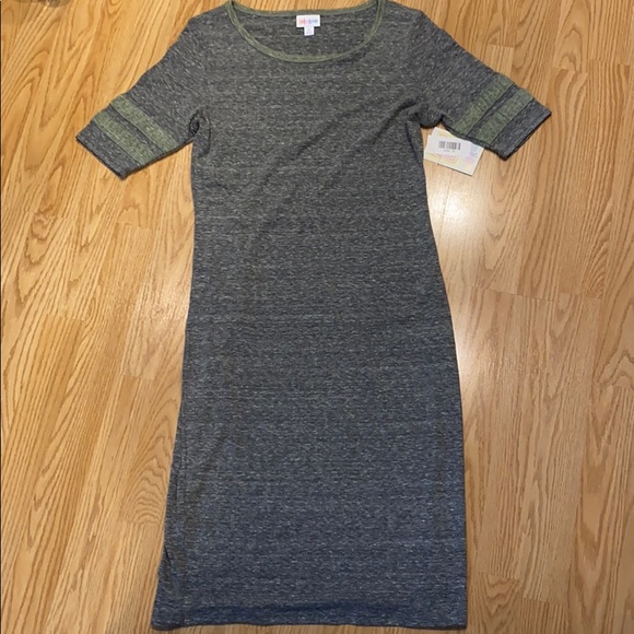 LuLaRoe Dresses & Skirts - Grey and Green Heathered Julia Dress